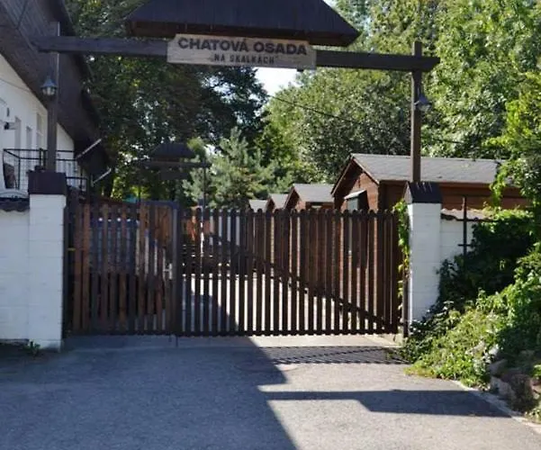 Κάμπινγκ Chatova Osada Na Skalkach Nový Jičín